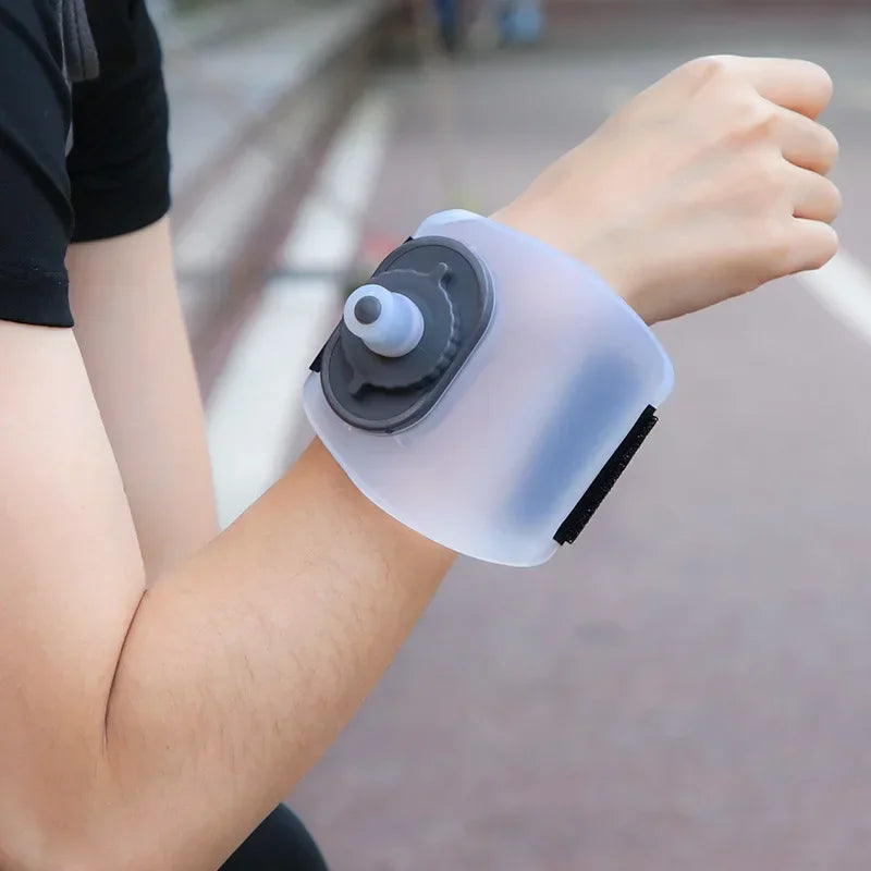 Outdoor Sports Wrist Kettle 200ml Hydrating Gadget for Cycling Marathon Camping Rock Climbing Portable Hands Free Water Bottle